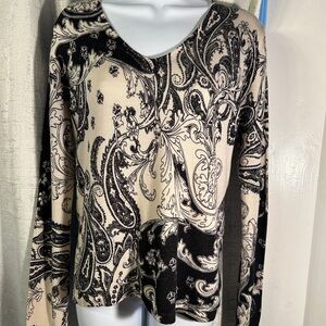 Kate Hill beautiful and comfy paisley V-neck sweater size Medium